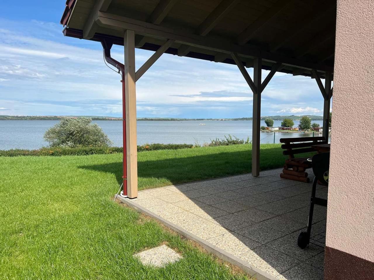 Palava Apartment Dolni Vestonice